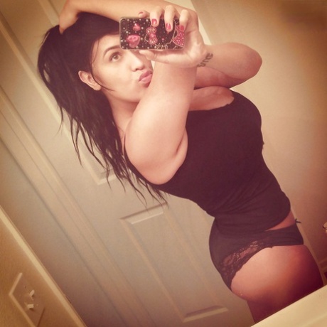 Close up posing scene features homemade self shots of Leanne Crow