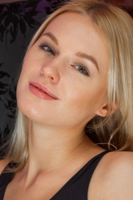 Met Art featuring Xena Nude Images