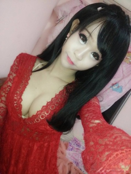 Gorgeous Asian babe shows off her big boobs in a hot compilation