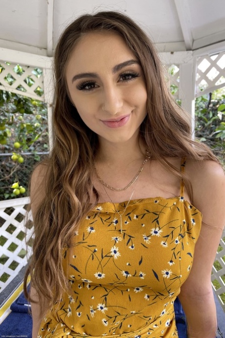 Alluring teen Penelope Kay displays her irresistible pussy up close